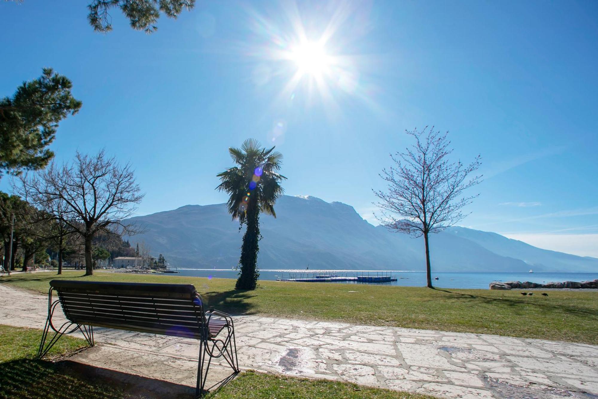 Residenza Lago D'Argento - Happy Rentals Riva del Garda Bagian luar foto
